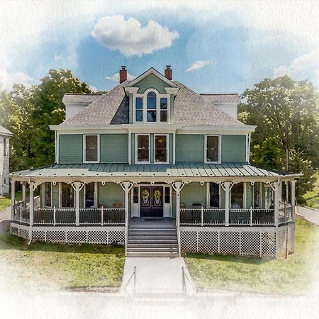 The Grand Castalian Inn Bed And Breakfast Berkeley Springs Dış mekan fotoğraf